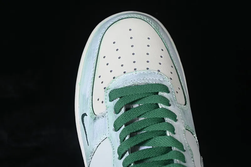 All categories Nk Air Force 1 Air Force series Nk Air Force 1 Low Air Force low-top Nike Air Force 1'07 Low "Bamboo In Ink Wash" Hand-painted graffiti Green bamboo ink rhyme Air Force 1 low-top casual sneakers FB1839-123